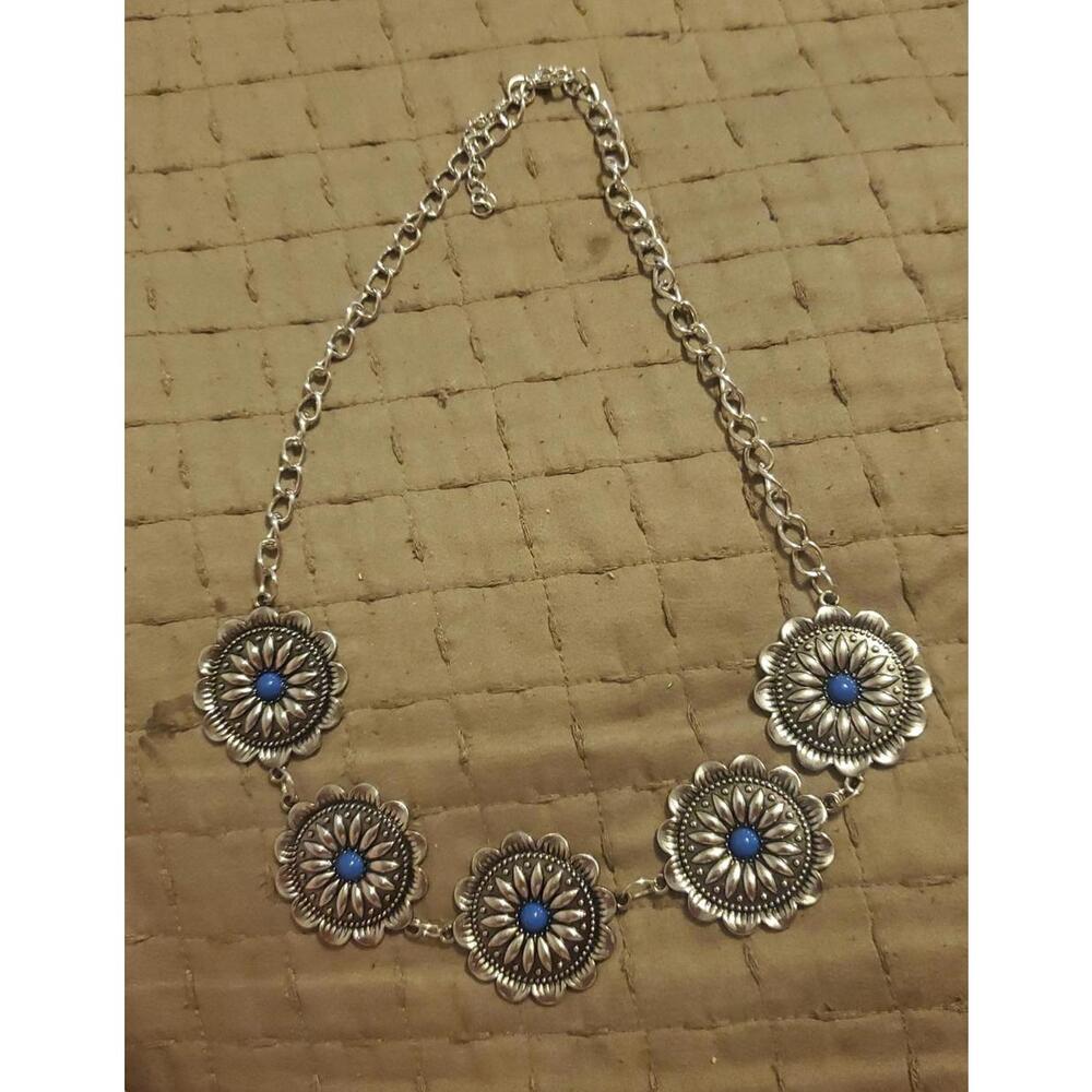 Paparazzi Necklace Me-dallions, myself, and I - BLUE flower